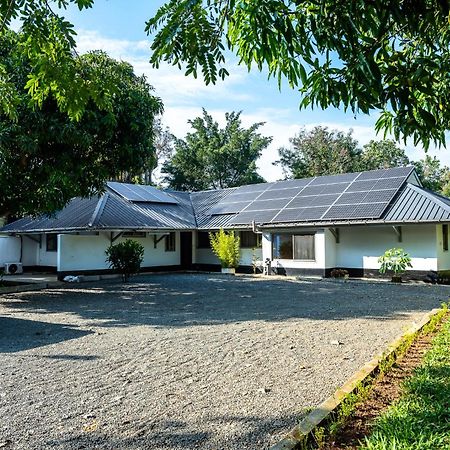 Harry'S Kisumu Oasis Aparthotel Exteriör bild