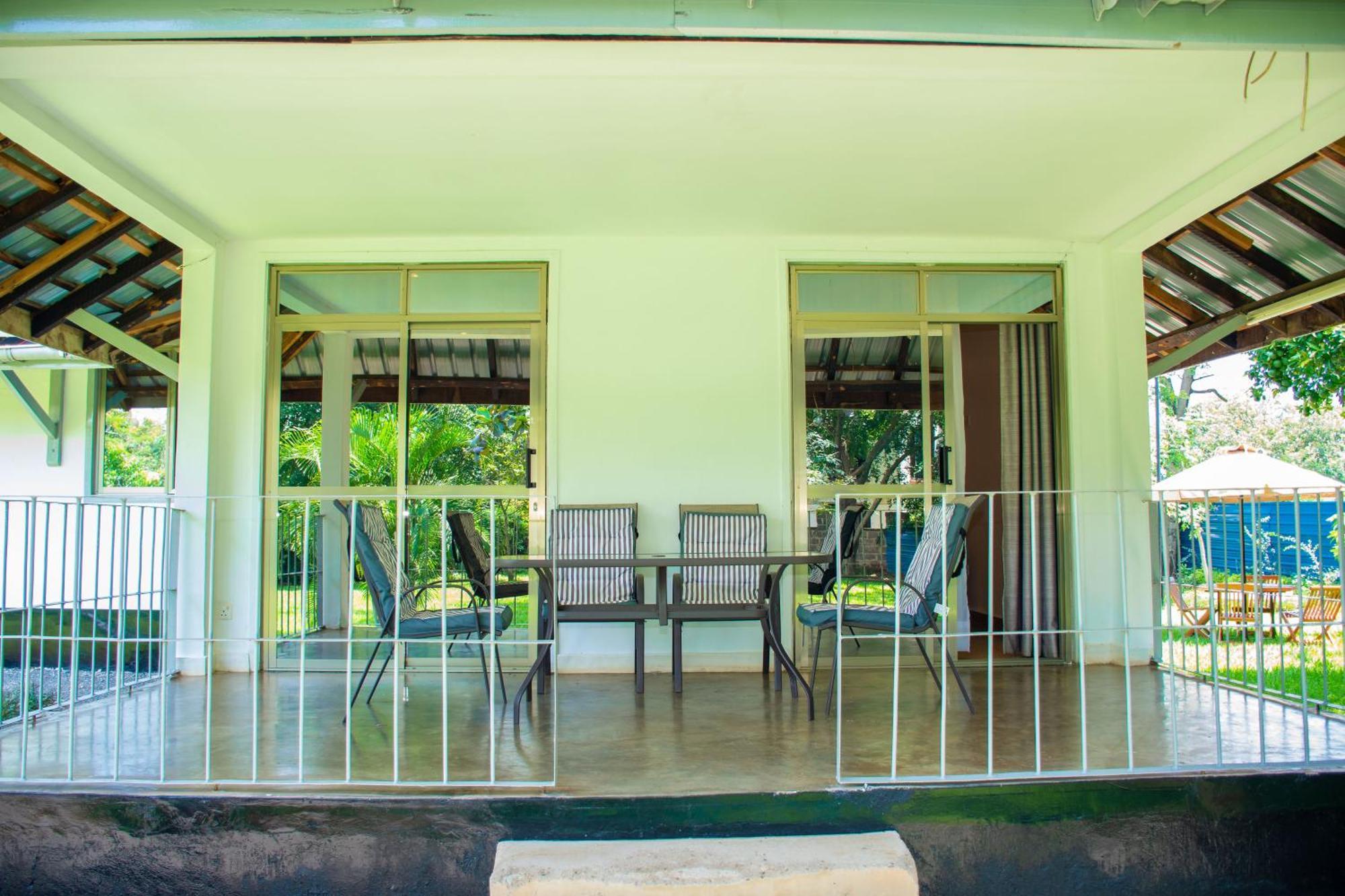Harry'S Kisumu Oasis Aparthotel Exteriör bild