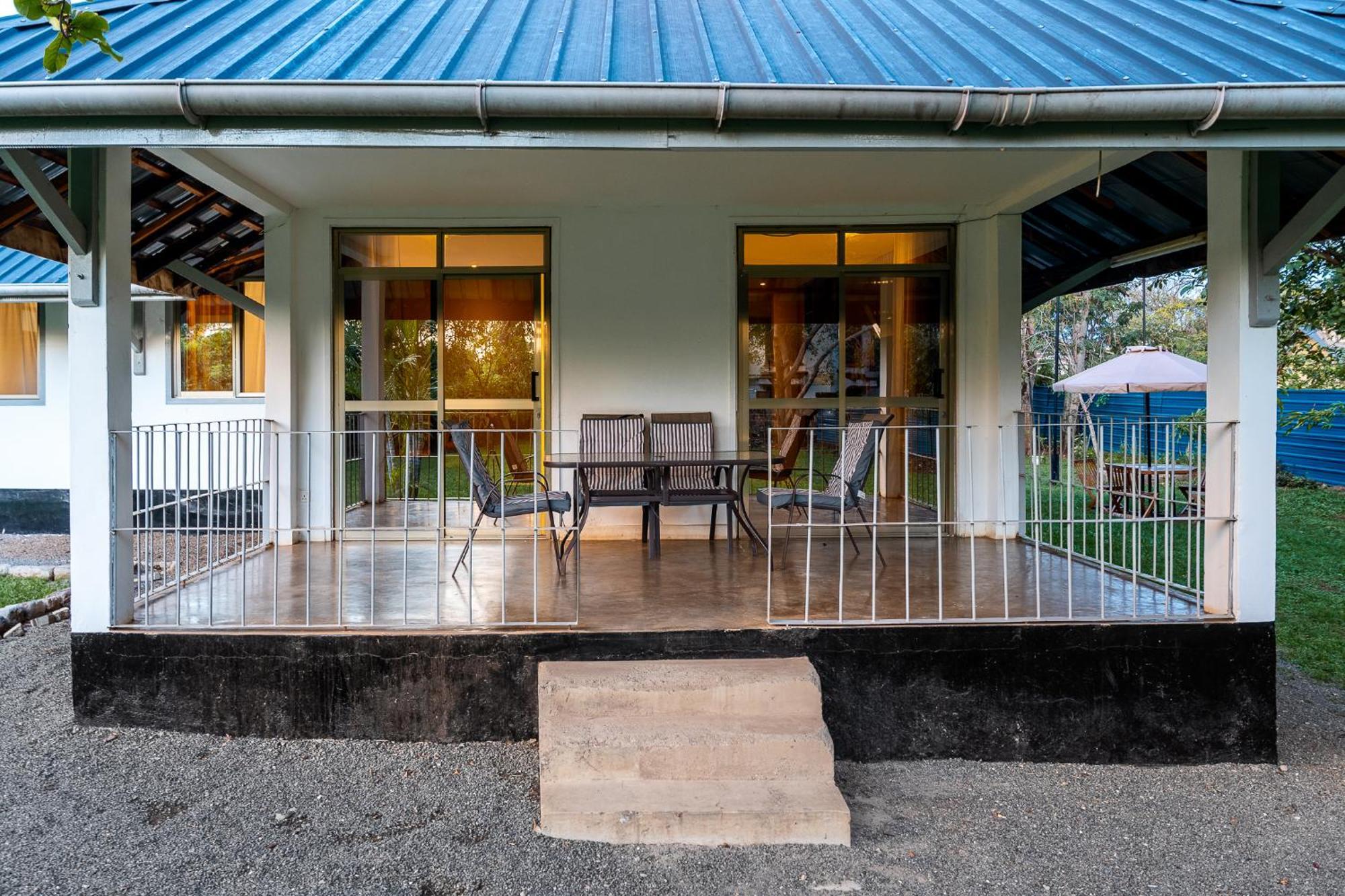 Harry'S Kisumu Oasis Aparthotel Exteriör bild