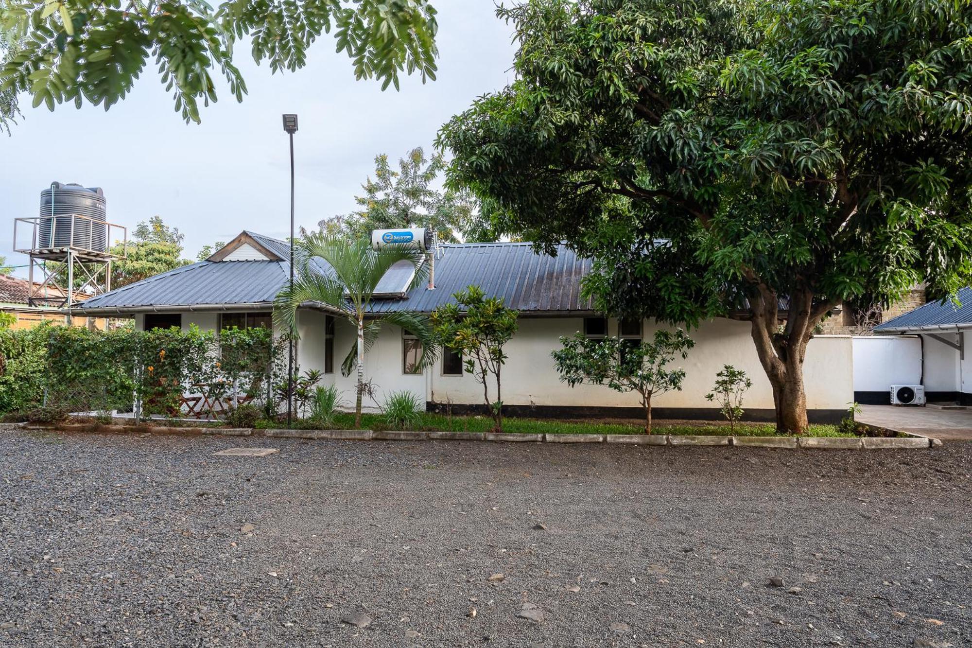 Harry'S Kisumu Oasis Aparthotel Exteriör bild