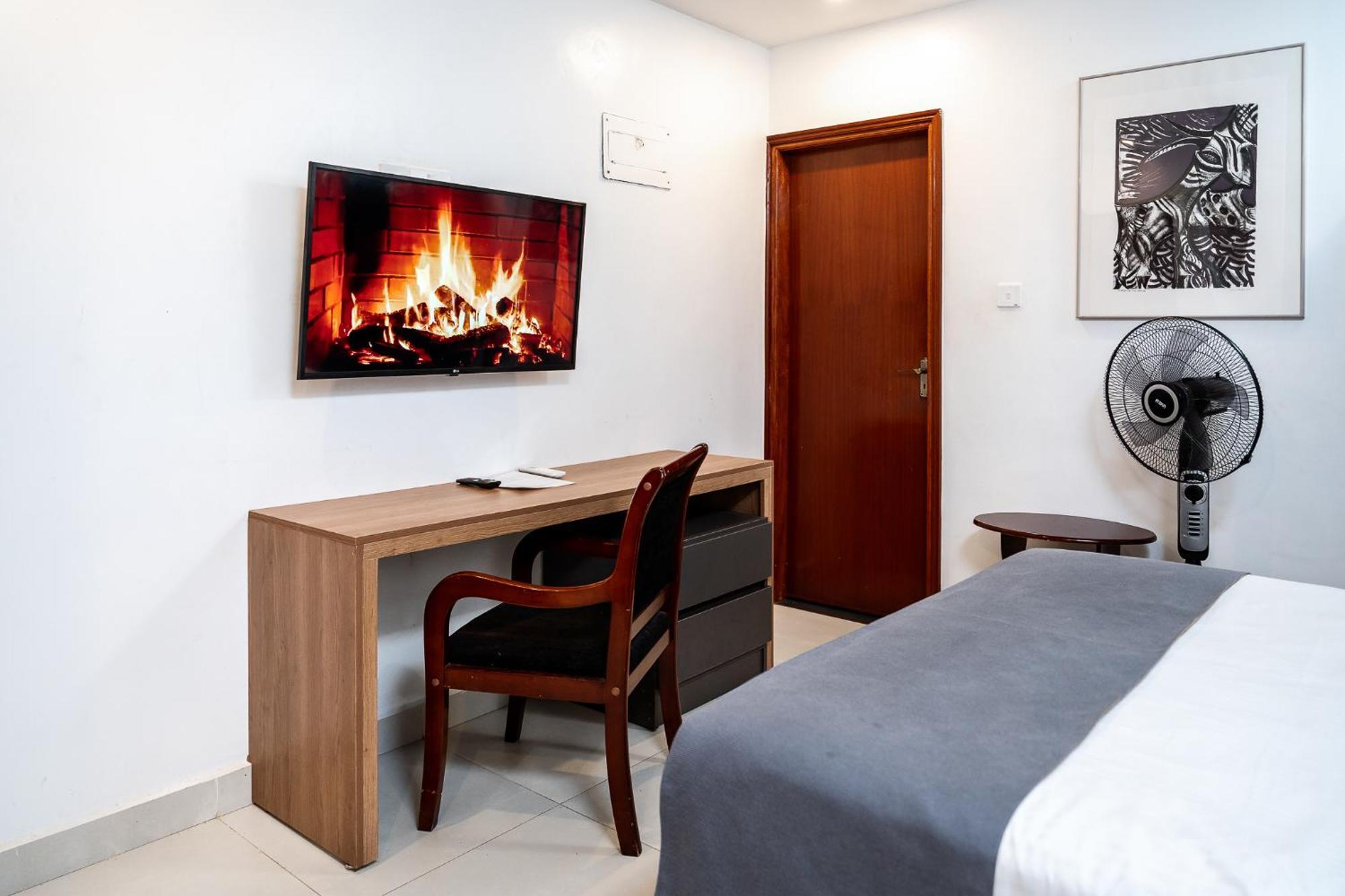 Harry'S Kisumu Oasis Aparthotel Exteriör bild